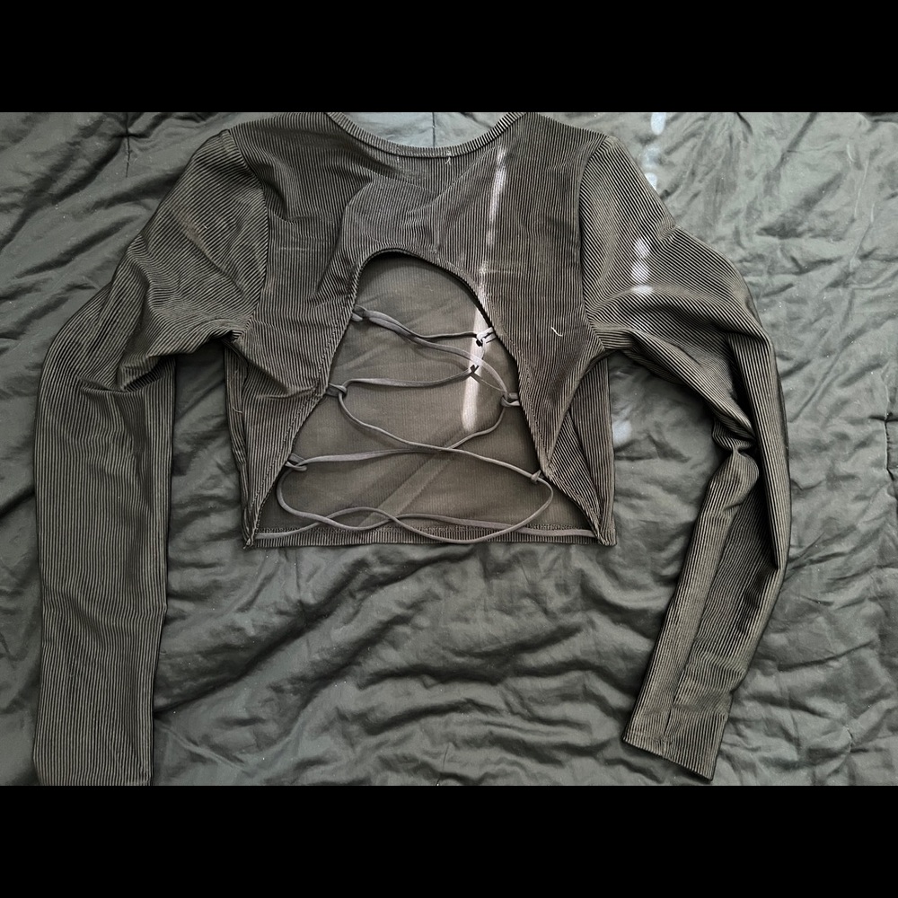 Backless Longsleeve Top